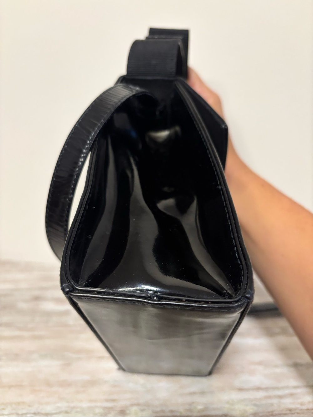 Salvatore Ferragamo Vara Bow Patent Leather Crossbody/Top Handle Bag Black Italy - Picture 12 of 16